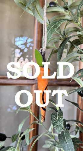 CARROT ORNAMENT *NEW*